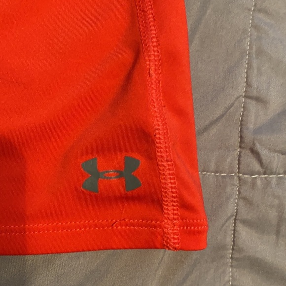 Under Armour Racerback tank - Picture 3 of 5